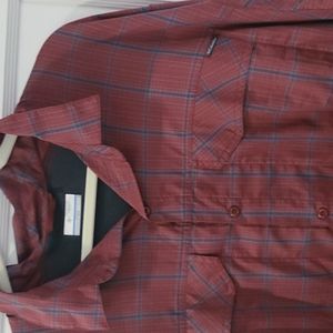 Columbia Wicking Button Down